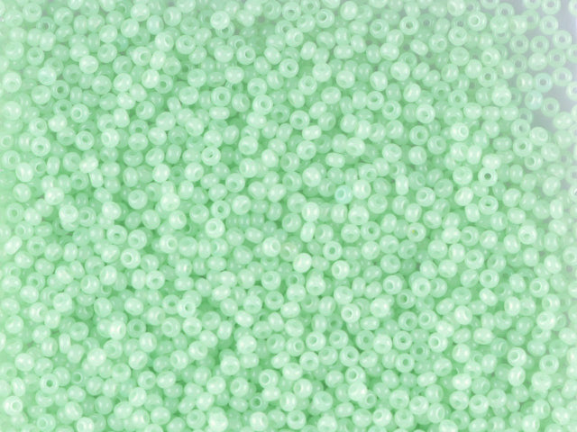 1 kg プレシオサ オルネラ シードビーズ コーティング 丸穴 ばら売り グリーン 1 染色アラバスター (02261) ガラス チェコ共和国 アウトレット