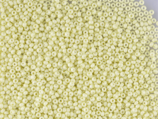 1 kg プレシオサ オルネラ シードビーズ コーティング 丸穴 ばら売り グリーン 1 染色チョークホワイト (03251) ガラス チェコ共和国 アウトレット