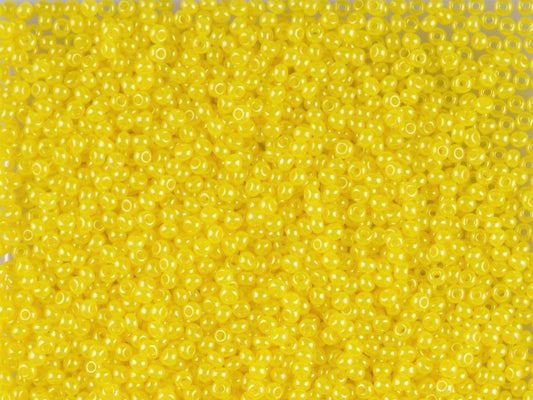1 kg プレシオサ オルネラ シードビーズ コーティング 丸穴 ルース イエロー染色アラバスター 光沢仕上げ (17186) ガラス チェコ共和国 アウトレット