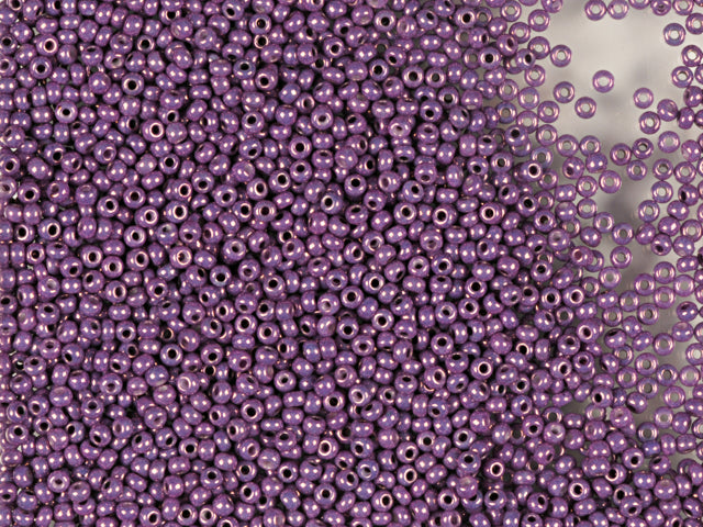 1 kg Preciosa Ornela Seed Beads Coated, Round Hole, Loose, Chalkwhite, Lila Lustered (46025), Glass, Czech Republic, OUTLET