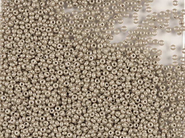 1 kg Preciosa Ornela Seed Beads Coated, Round Hole, Loose, Chalkwhite, Beige Lustered (46088), Glass, Czech Republic, OUTLET