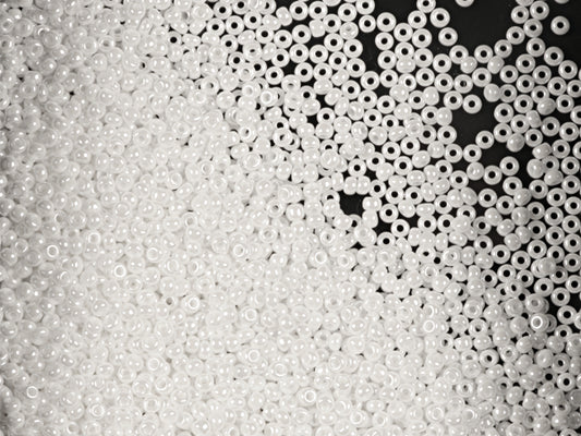 1 kg Preciosa Ornela 2-Cut Rocaille, Loose, Chalkwhite, Sfinx (46102), Glass, Czech Republic, OUTLET