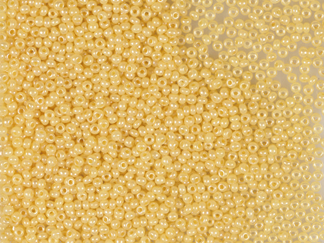 1 kg Preciosa Ornela Seed Beads Coated, Round Hole, Loose, Shell (47185), Glass, Czech Republic, OUTLET