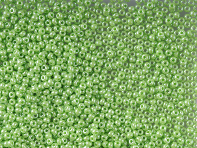 Wholesale (1kg / 500g) Preciosa Ornela Seed Beads Coated, Round Hole, Loose, Opaque Lt. Green, Sfinx (58310), Glass, Czech Republic, OUTLET