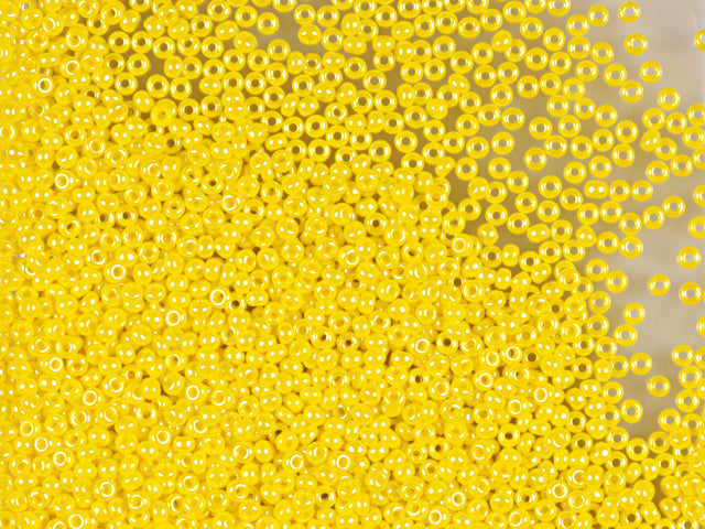 1 kg Preciosa Ornela Seed Beads Coated, Round Hole, Loose, Opaque Yellow "Limon", Sfinx (88110), Glass, Czech Republic, OUTLET