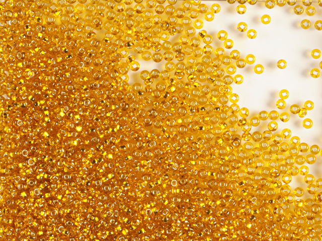 1 kg プレシオサ オルネラ 3カット ロカイユ ラウンドホール ルース ヒヤシンス シルバーライン (87060) ガラス チェコ共和国 アウトレット