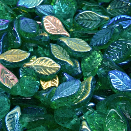 アウトレット 10グラム ベイリーフビーズ、6 x 12 mm、透明グリーンエメラルドAb（50720-28701）、ガラス、チェコ共和国