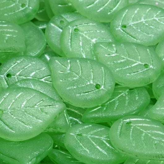OUTLET 10 grams Apple Leaf Beads, 18 x 13 mm, Crystal Matte Green Lined (00030-84100-54322), Glass, Czech Republic