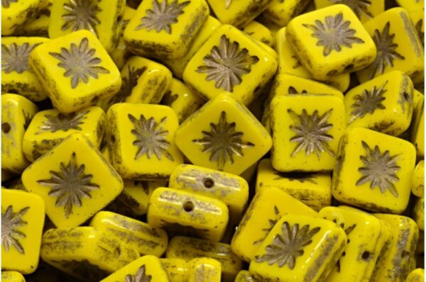 OUTLET 10 grams Table Cut Square Kiwi Beads, 10 x 10 mm, Yellow Gold Lined (83120-54302), Glass, Czech Republic