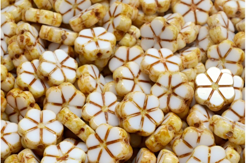 テーブルカットガーランドフラワービーズ、ホワイトトラバーチン（02010-86800）、ガラス、チェコ共和国