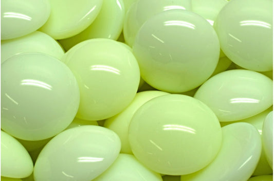 OUTLET 10 grams Cabochon Beads, 18 x 18 mm, Pale Yellow (88400), Glass, Czech Republic