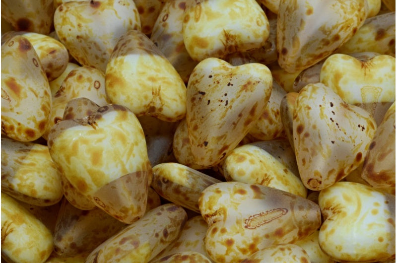 細長いハートビーズ、ホワイトトラバーチンマット（R0201-86800-84100）、ガラス、チェコ共和国