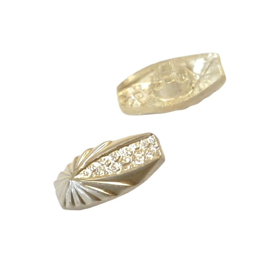 装飾付きハンドペイントガラスボタン2個、サイズ8（18x10 mm）、ガラス、チェコ共和国