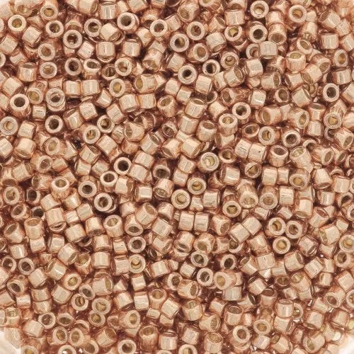 ミユキ デリカ ガラスシードビーズ、カラー DB2518、日本製