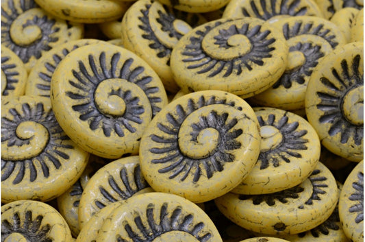 OUTLET 10 grams Fossil Shell Beads, 18 x 18 mm, White 43815 Light Orange (02010-43815-84302), Glass, Czech Republic