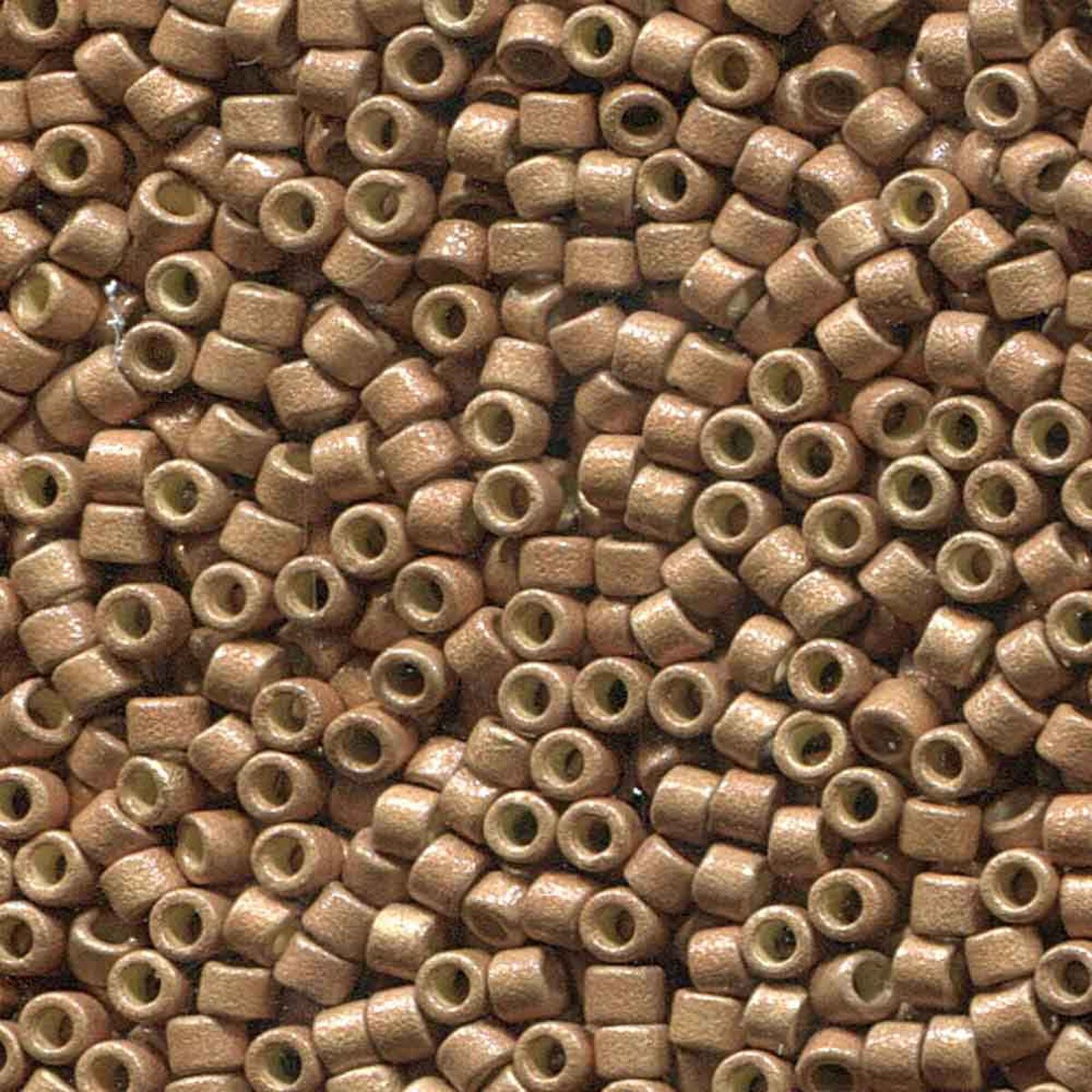 ミユキ デリカ ガラスシードビーズ、カラー DB1834F、日本製