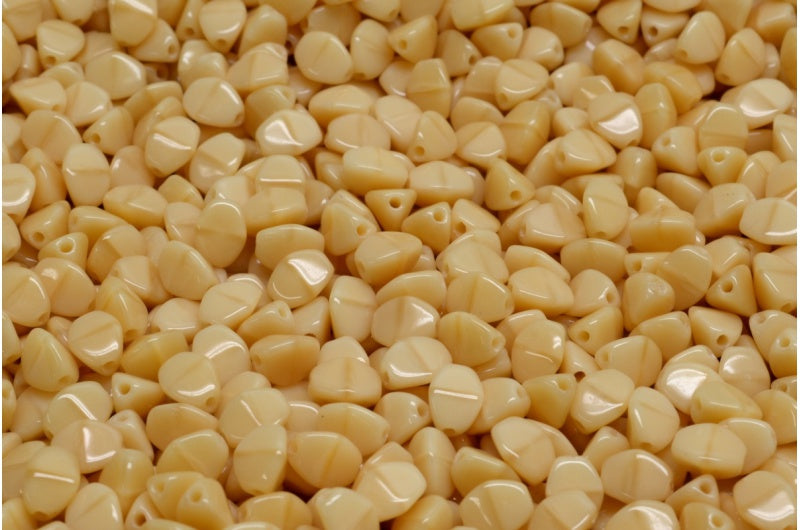 OUTLET 10 grams Pinch Beads, 5 x 5 mm, Opaque Beige (13010), Glass, Czech Republic