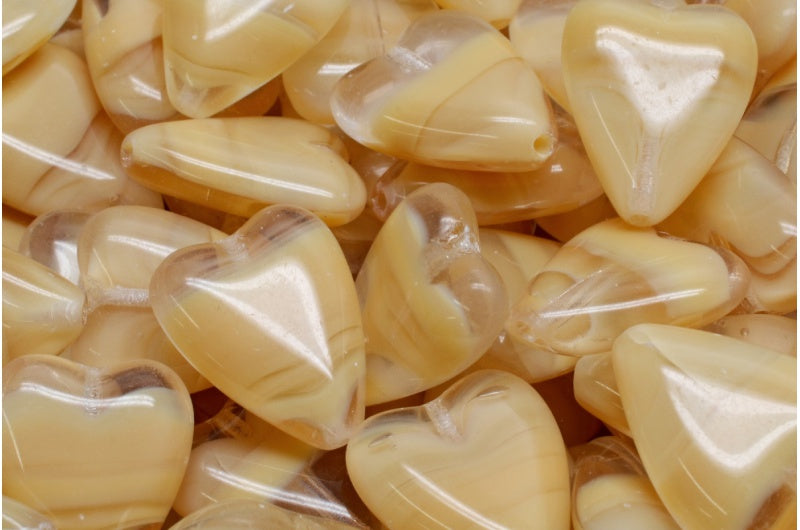 細長いハートビーズ、ベージュシルキー（16017）、ガラス、チェコ共和国