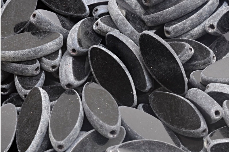 テーブルカット シップフラットビーズ、ブラックマットヘマタイト (23980-84100-14400)、ガラス、チェコ共和国