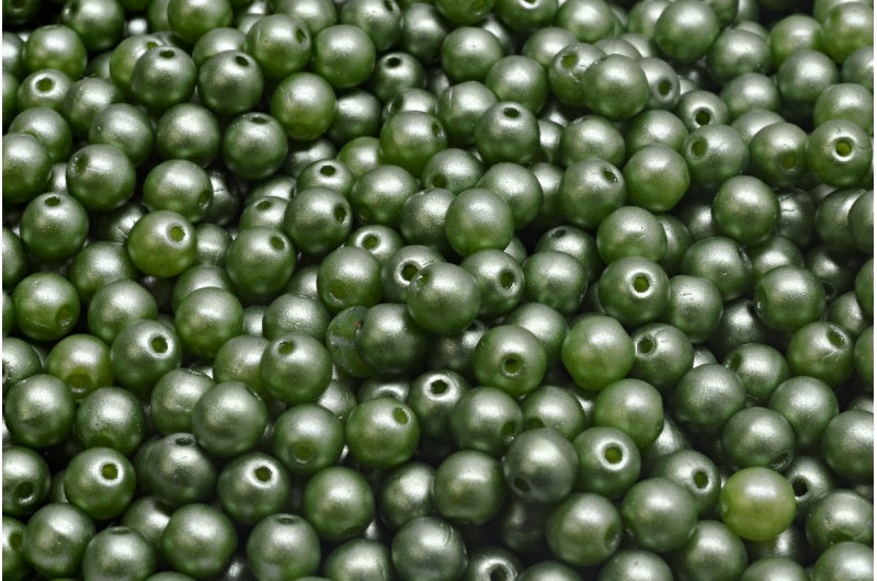 ラウンドドラックビーズ、オリーブ色のガラスに白いレーザーエッチング装飾（02010-25034）、チェコ共和国