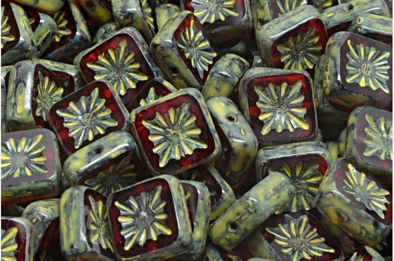 テーブルカットスクエアキウイビーズ、ルビーレッドトラバーチンベージュイエロースポット（90080-86800-33303）、ガラス、チェコ共和国