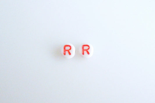 文字ビーズ、チョークホワイト 46497 R (03000-46497-R)、ガラス、チェコ共和国