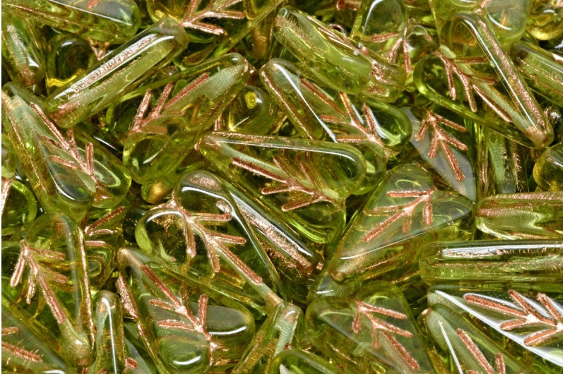 清仓 10克心形叶片珠，16 x 11毫米，透明绿色内衬铜（50400-54307），玻璃，捷克共和国