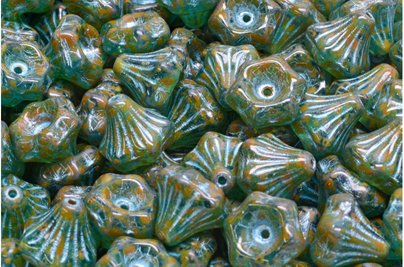花钟珠，水色石灰华浅蓝色内衬（60030-86800-54308），玻璃，捷克共和国