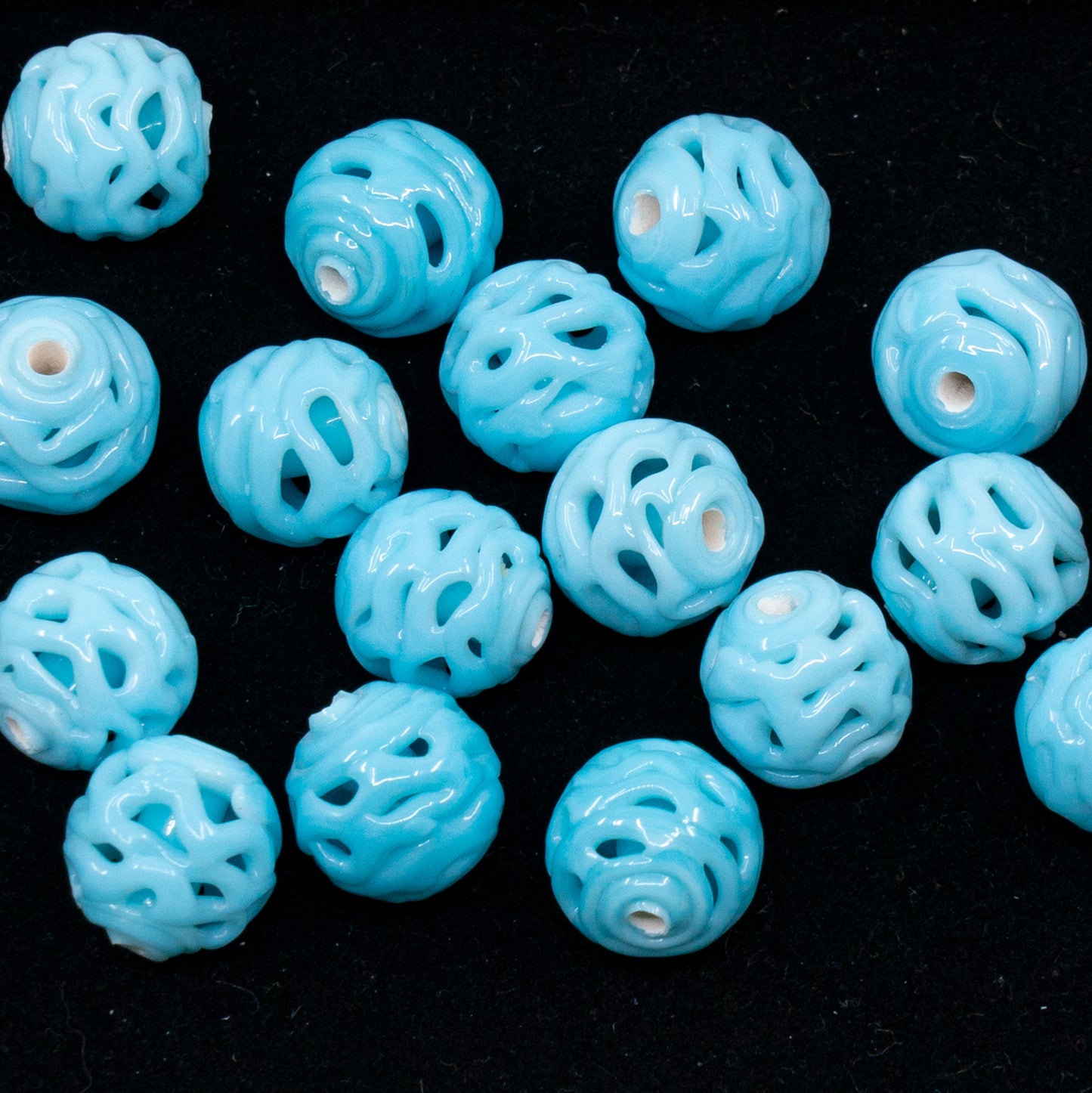 VINTAGE OUTLET 1 pc Lampwork LACE Handmade Round Beads, 9 x 9 mm, Sky Blue, Glass, Czech Republic, Antique Beads