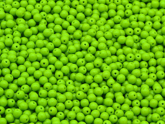 Round Druck Beads, Opaque Green (53400), Glass, Czech Republic