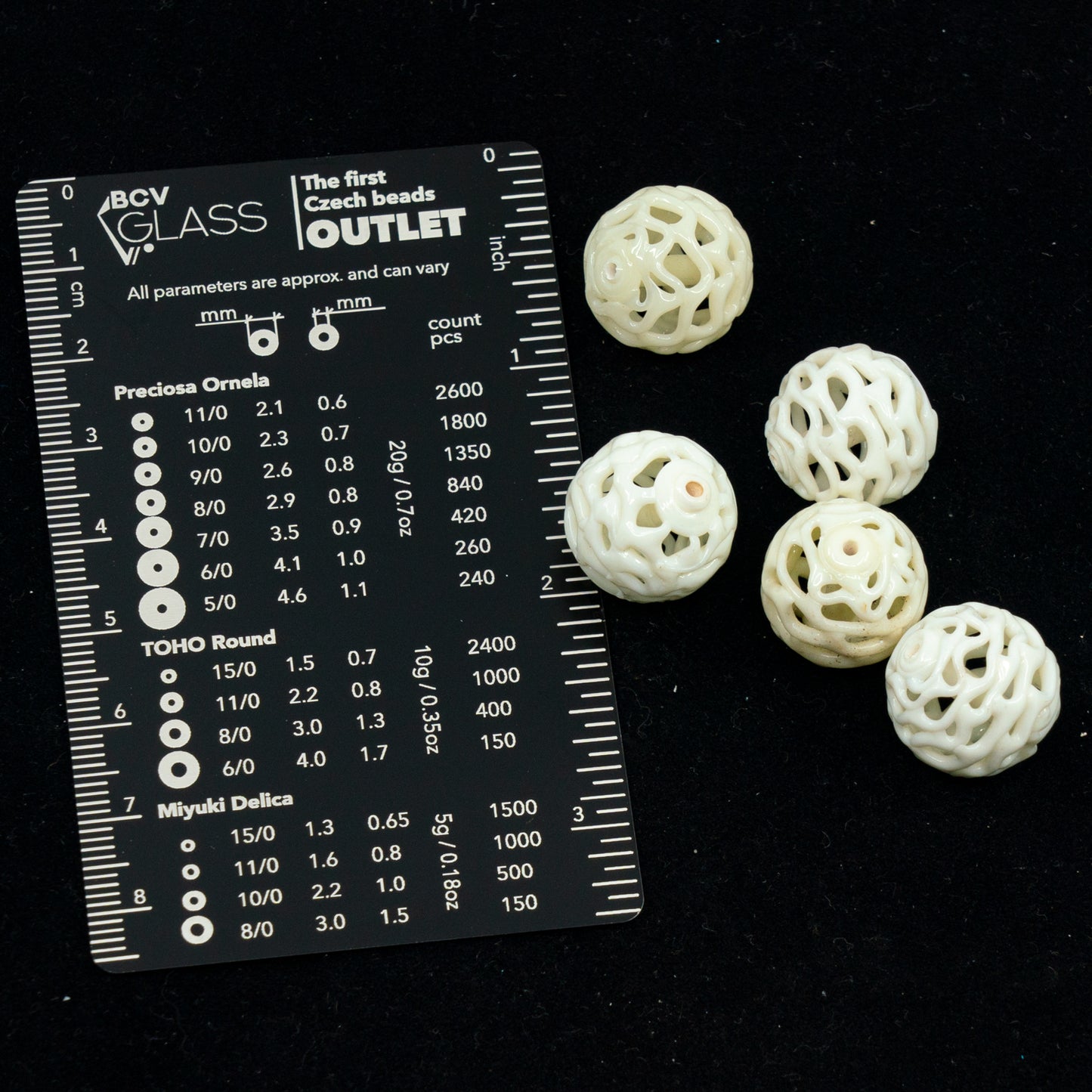 VINTAGE OUTLET 1 pc Lampwork LACE handmade Round Beads, 16 x 16 mm, White Uranium, Glass, Czech Republic, Antique