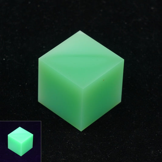 1 pc Uranium Polished Cube, Color 2, Glass, Czech Republic, OUTLET