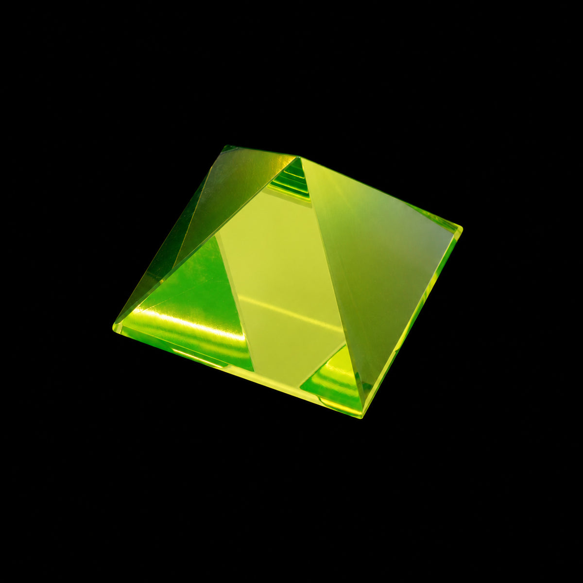1 pc Uranium Polished Pyramid (small 30mm), Color 5 - Yellow Transparent, Glass, Czech Republic, OUTLET