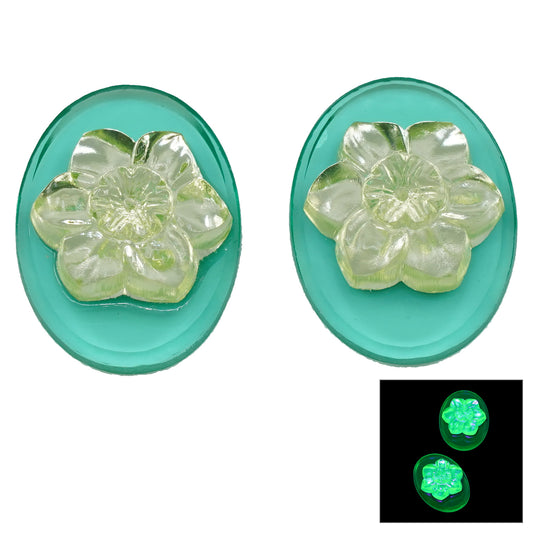 OUTLET 1 pcs Handmade Oval Cameo With Flower, 30 x 22 mm, Cameo Uran Yellow F + Green, Glass, Czech Republiс (Copy)