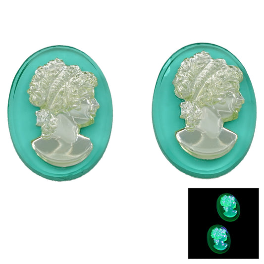 OUTLET 1 pcs Handmade Oval Cameo With Lady Face, 30 x 22 mm, Cameo Uran Yellow F + Green , Glass, Czech Republiс
