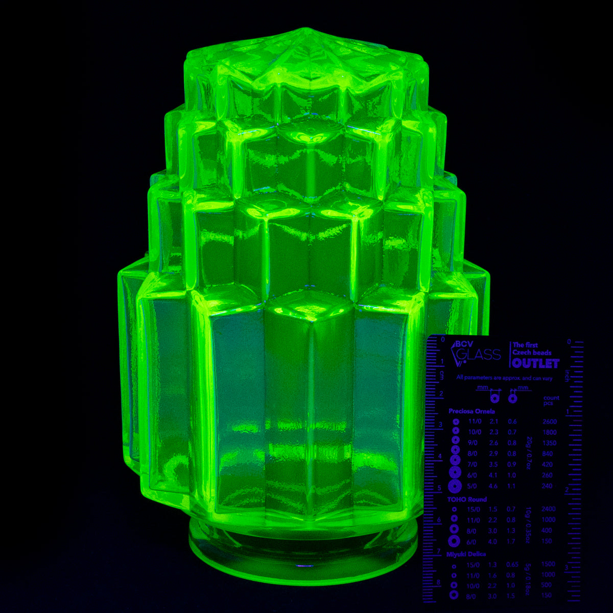 Uranium Glass lamp shade - Skyscraper Glossy / Frosted, 182 × 125 - 80 mm, OUTLET