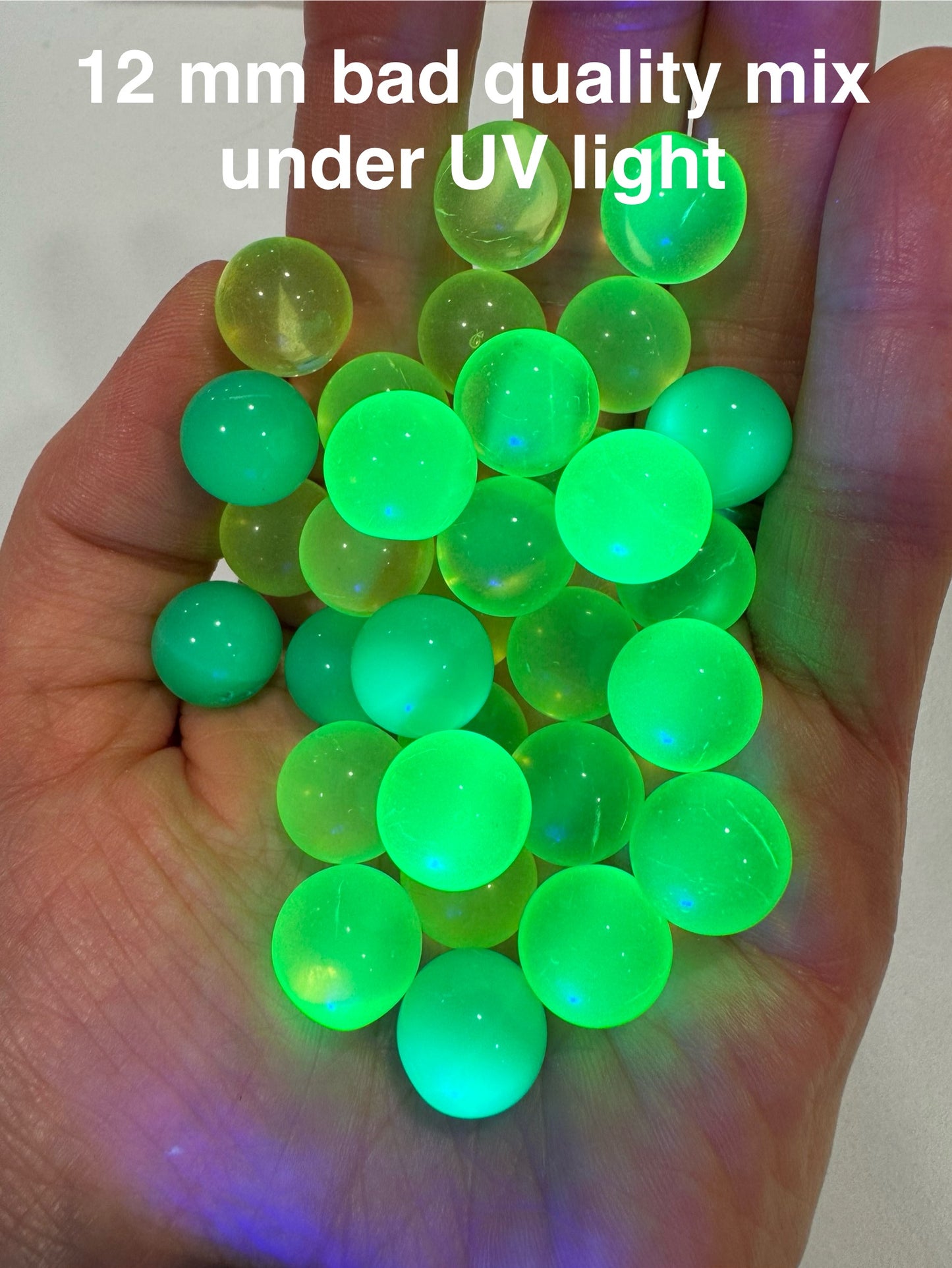 100 克玻璃球小弹珠球黄色铀透明，玻璃，捷克共和国