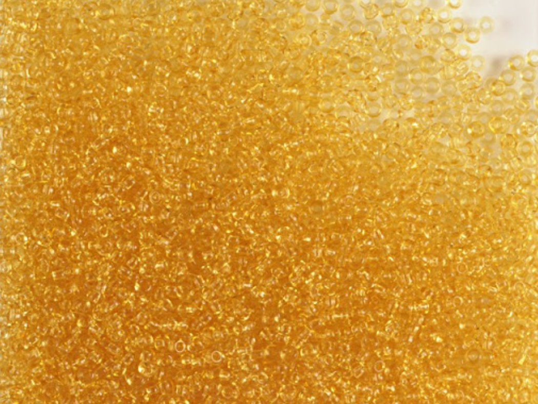 OUTLET 10 grams Preciosa Ornela Seed Beads, Round Hole, Loose, 10/0, Transparent Light Topaz Yellow (10020), Glass, Czech Republic