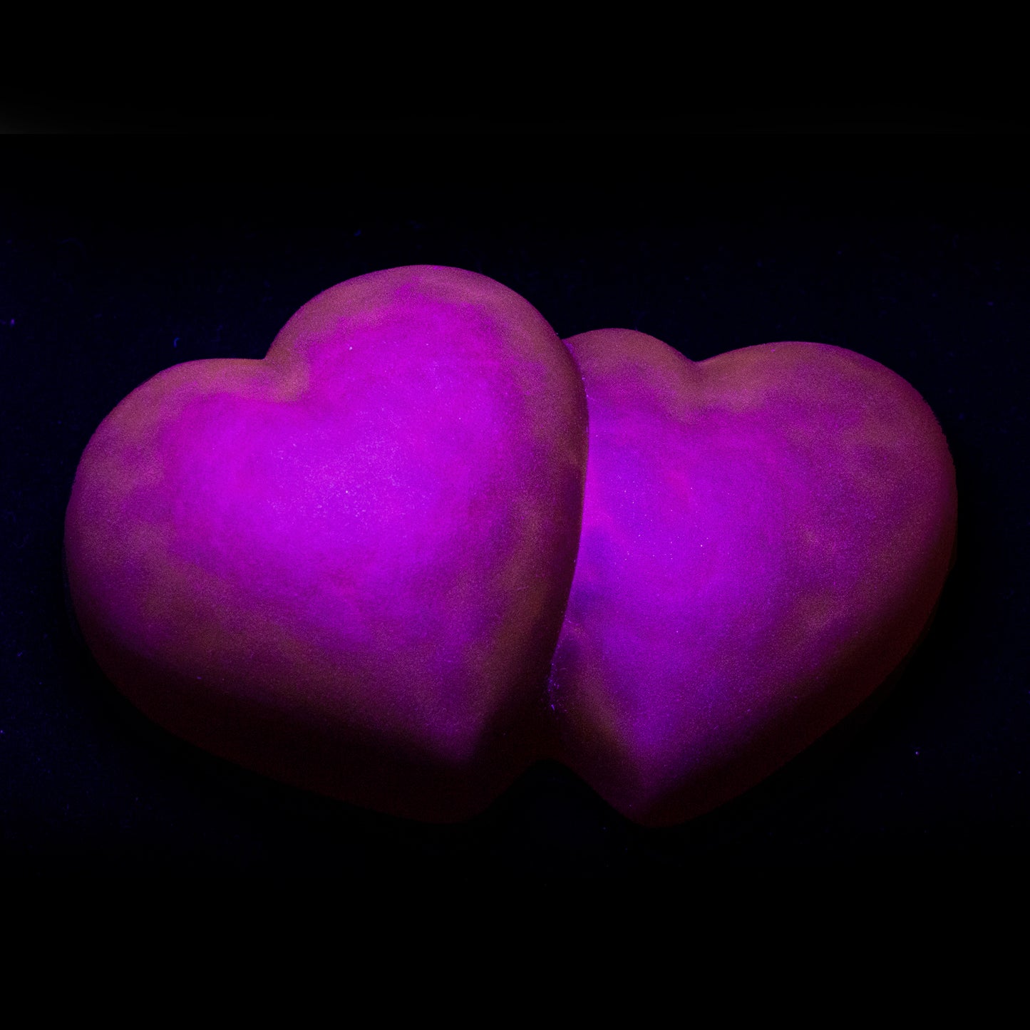 镉红玻璃青蛙小雕像 - 紫外光下发光