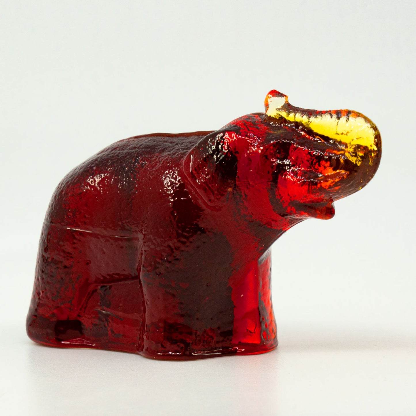 Cadmium Red Glass Statuette - Elephant - Glow Under UV light