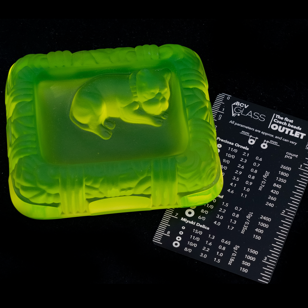 Vintage Uranium Art Glass (Glow under UV, No hot water) - Buldog Ring Dish, Glass, Czech Republic, OUTLET