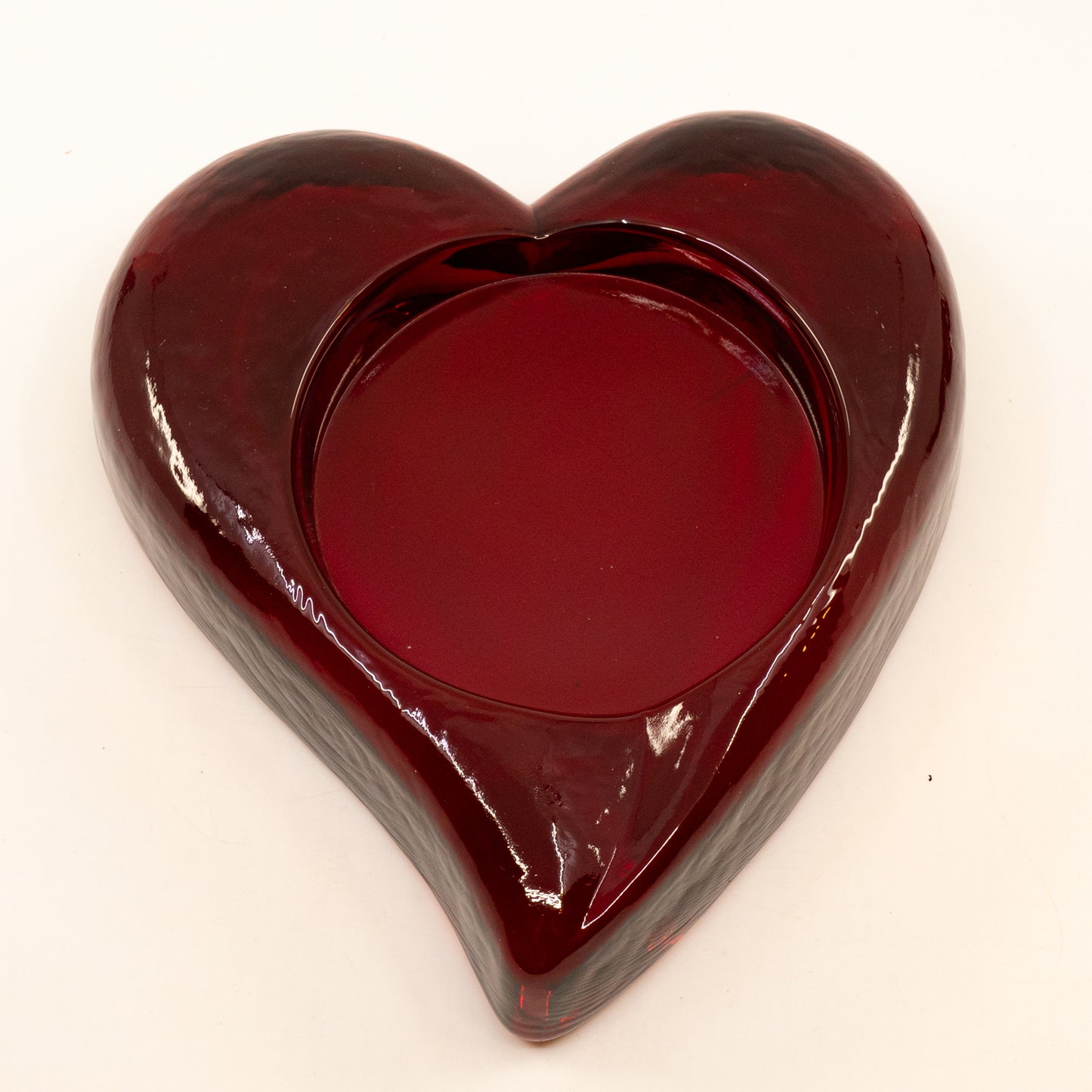 カドミウムレッドガラス製小像 - 二重ハート型マット仕上げ - 紫外線で光る