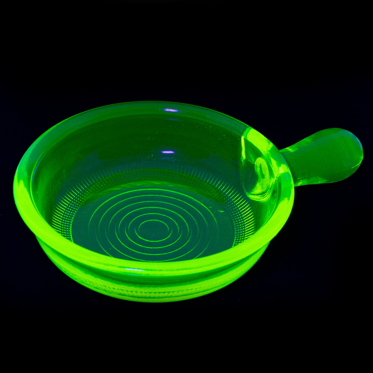 YELLOW Uranium Glass Tableware (Glow under UV) - Small Frying Pan, Czech Republic