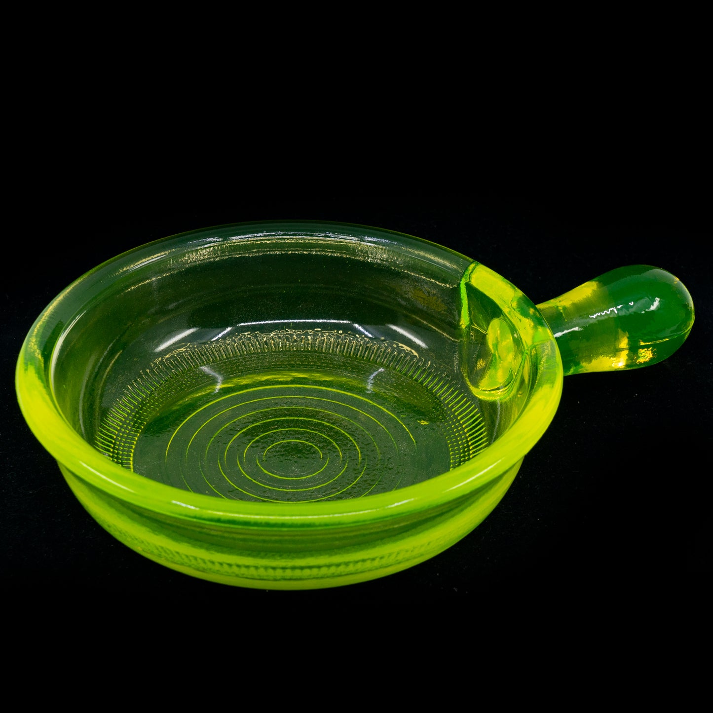 YELLOW Uranium Glass Tableware (Glow under UV) - Small Frying Pan, Czech Republic