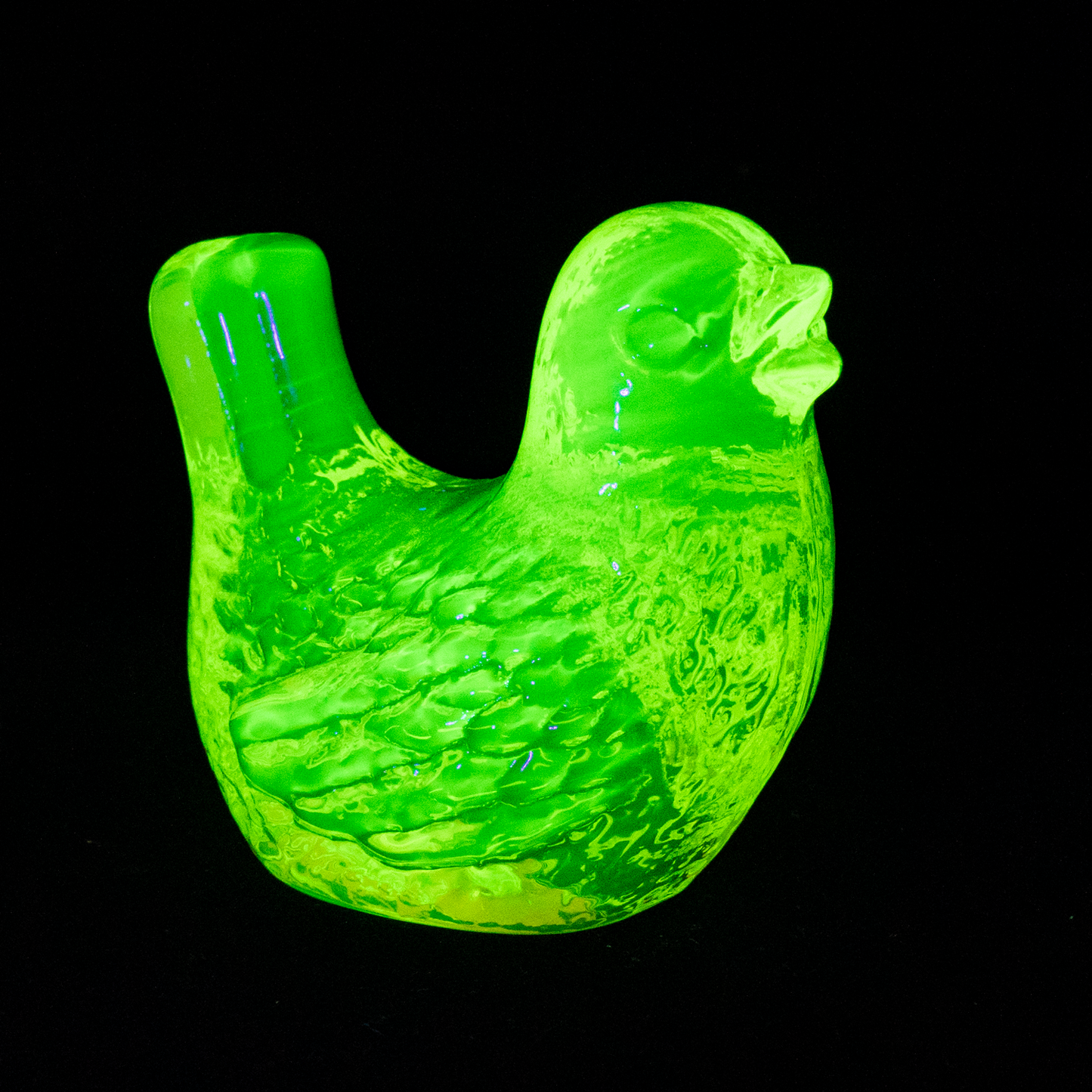 Uranium Glass Bird – Handmade UV-Reactive Art Figurines, Czech Republic