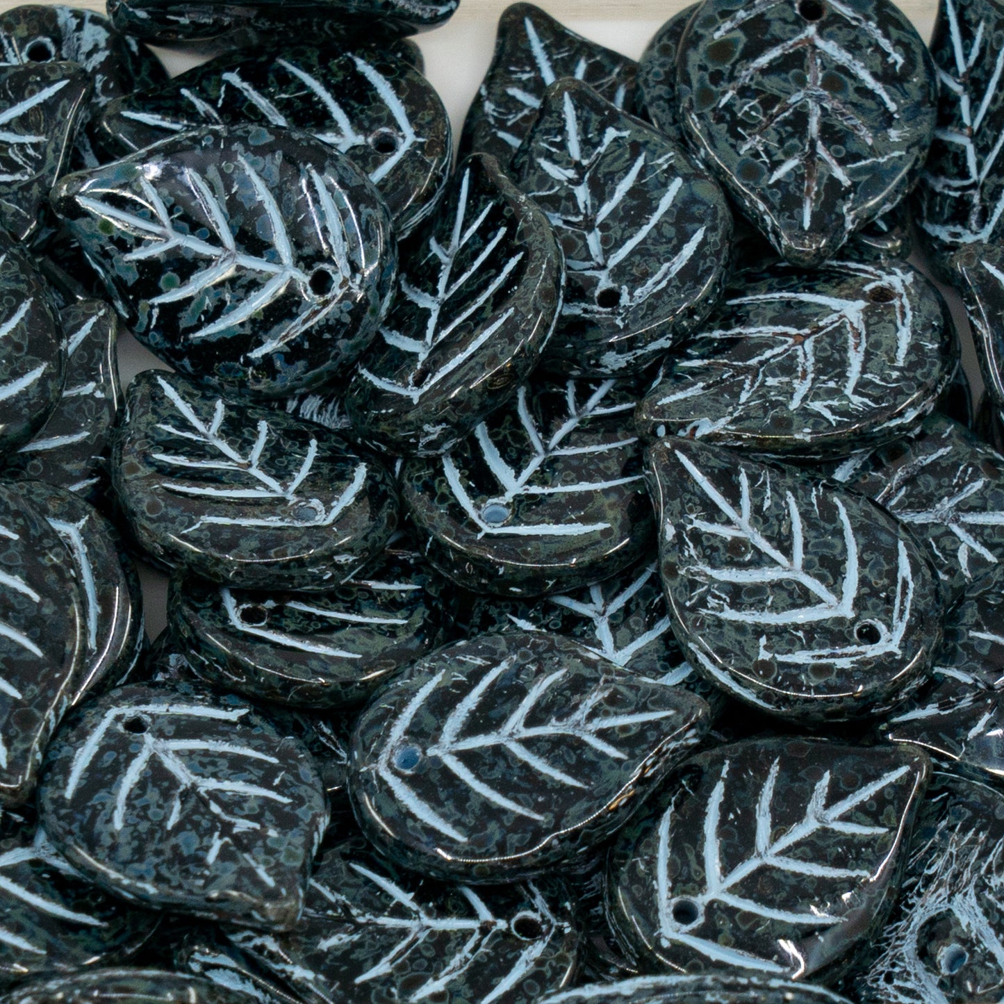 OUTLET 250g Apple Leaf Beads, 18 x 13 mm, Black Travertin Light Blue Lined (23980-86800-54308), Glass, Czech Republic