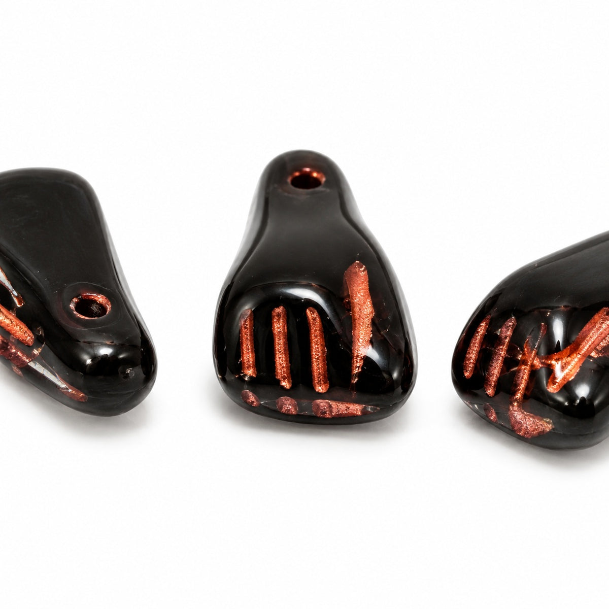 Hand Shaped Beads, Black Copper Lined (23980-54319), Glass, Czech Republic