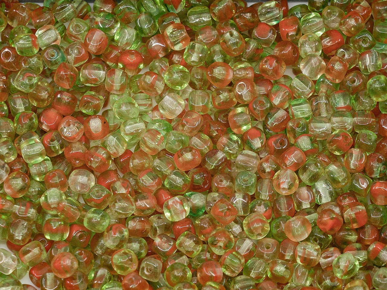 OUTLET Round Beads, 4 mm, Glass, Czech Republic