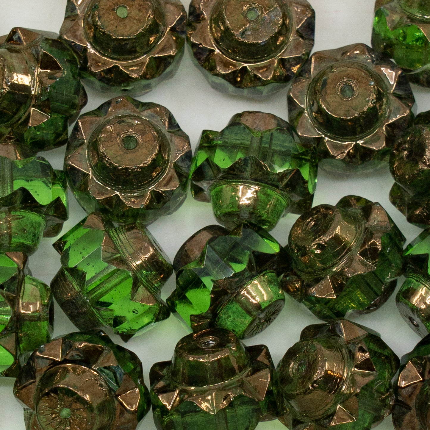 アウトレット 10グラム ファセットスペシャルカットビーズ、13 x 15 mm、透明グリーンブロンズ（50510-14415）、ガラス、チェコ共和国