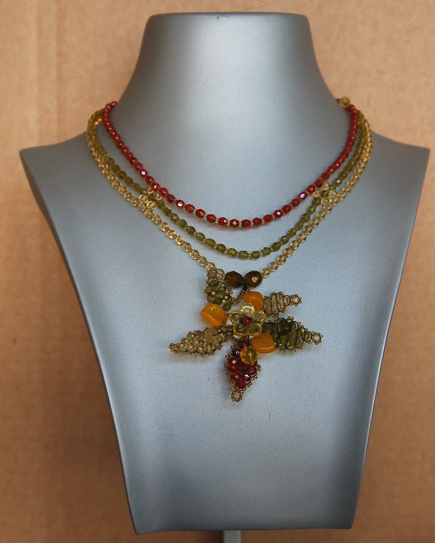 チェコガラスビーズのジュエリー3個セット（アウトレット ヴィンテージ）